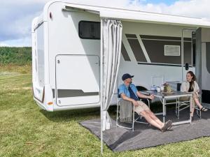 Isabella Shade Curtain - Ex Display