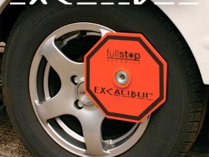 Purpleline Excalibur Wheel Lock for Caravan Chassis Receiver